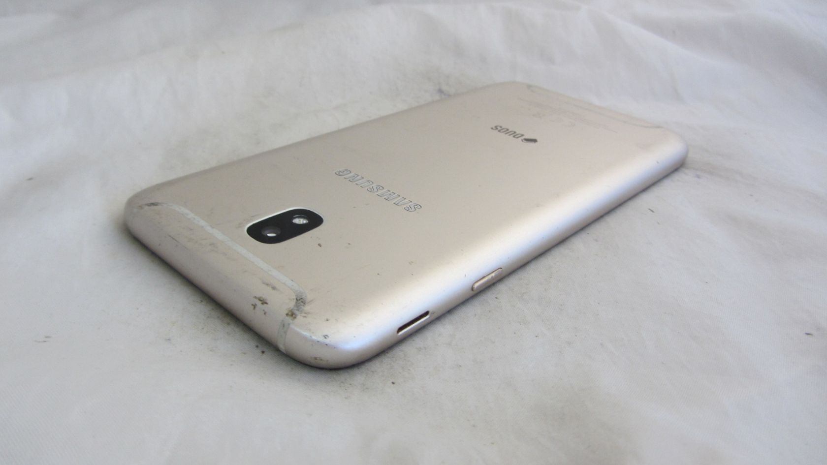 Samsung Galaxy J7   (2017)   (SM-J730F/DS) Gold - фото фото фото 5
