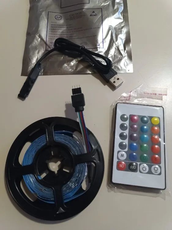 Светодиодная лента 5 В SMD 2835 USB RGB 3 м APP Control Bluetooth - фото фото фото 0