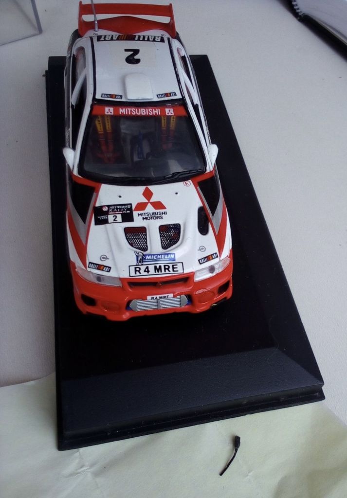 Skid 1:43 MITSUBISHI CARISMA GT - фото фото фото 4