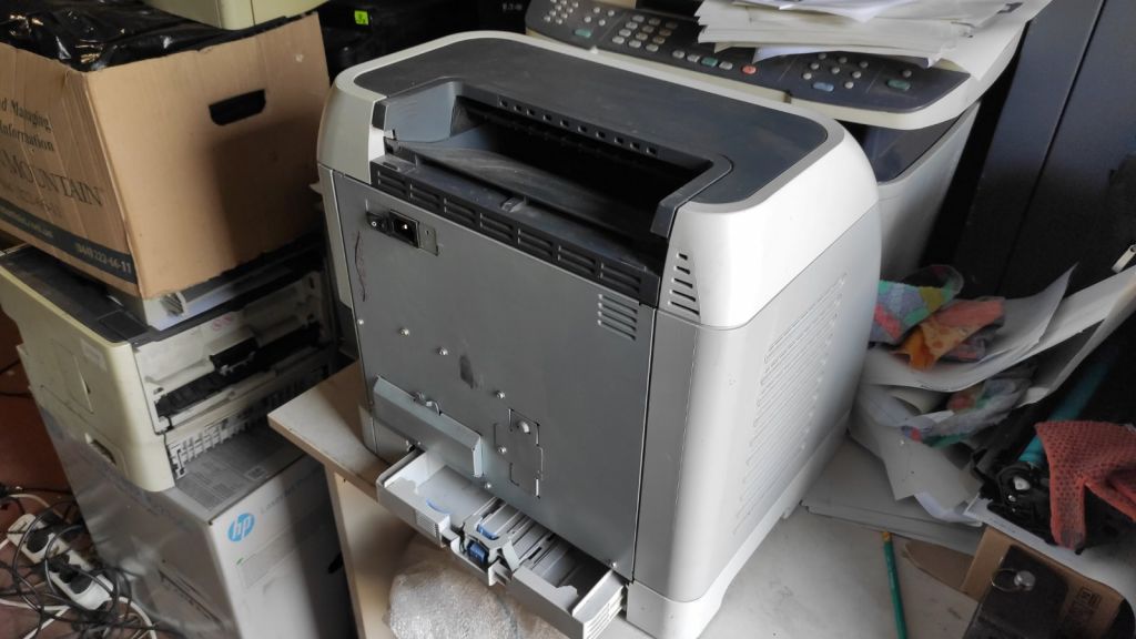 Принтер HP Color LaserJet 2605dn №2 - фото фото фото 2