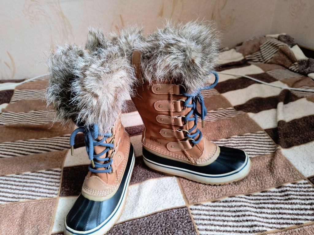 Зимові черевики Sorel Joan of Arctic Waterproof - фото фото фото 0
