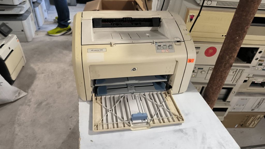 Принтер HP LaserJet 1018 №4 - фото фото фото 0