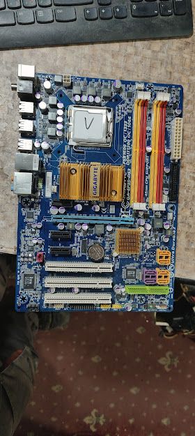 Мат. плата Gigabyte GA-EP35-DS3 rev2.1 LGA775 P35 PCI-E+GbLAN SATA RAID ATX 4DDR2 № 230910102 - фото фото фото 0