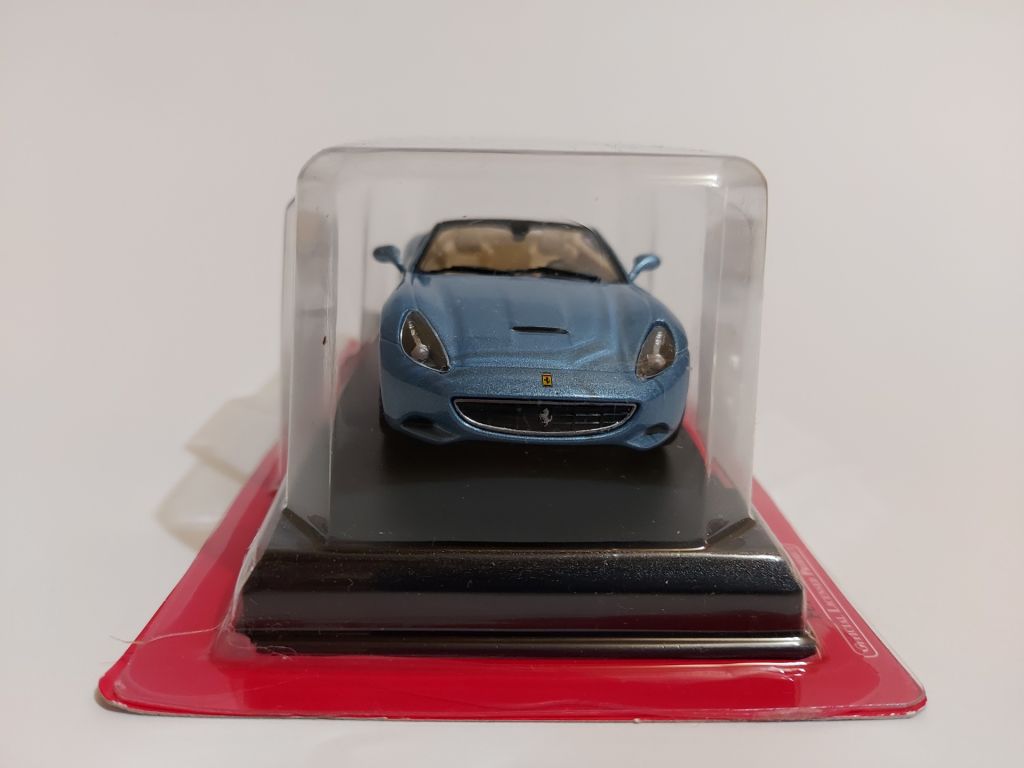 Altaya 1:43 Ferrari California  (2008) - фото фото фото 2