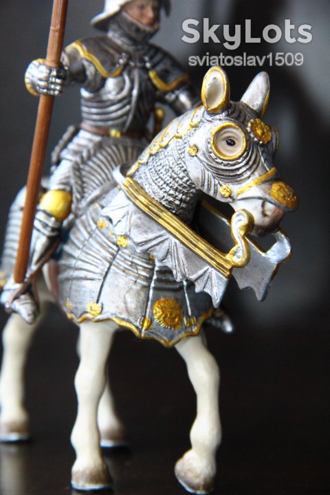 рыцарь с флагом на коне SCHLEICH 90-100мм ФРГ - фото фото фото 3
