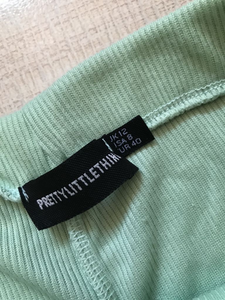 Велосипедки, шорты в рубчик, британского бренда PrettyLittleThing. 40 евро - фото фото фото 7