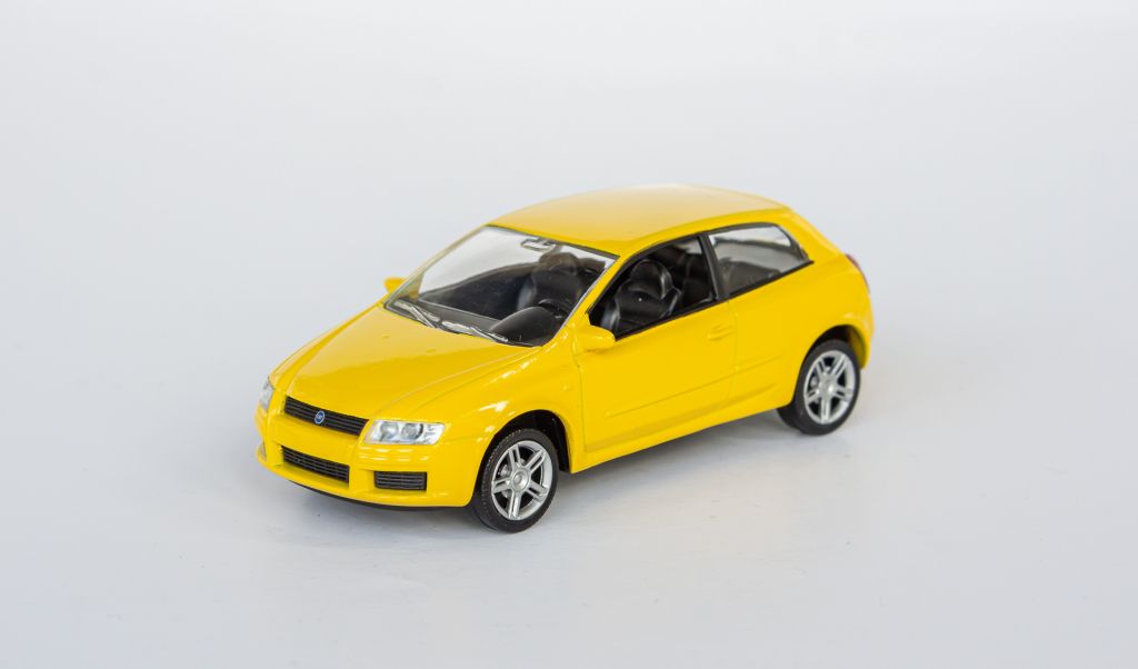 1:43 FIAT Stilo 2004-06 yellow, Norev #771001 - фото фото фото 1