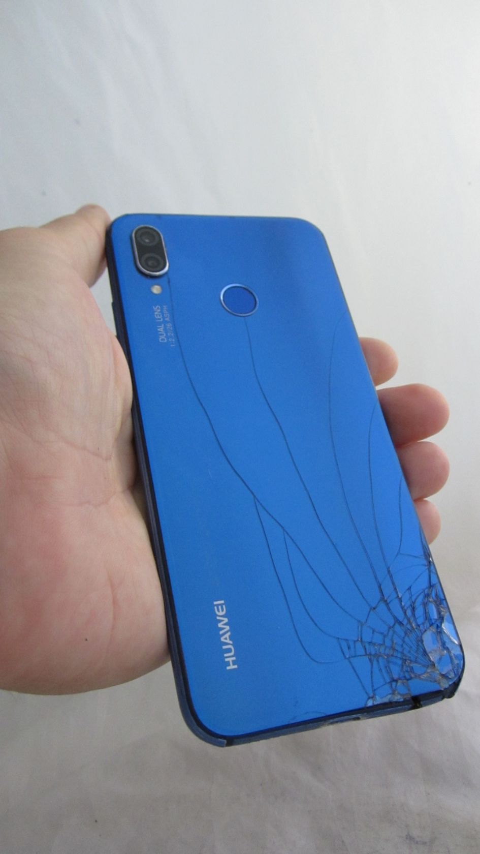 Huawei P20 Lite Blue - фото фото фото 3