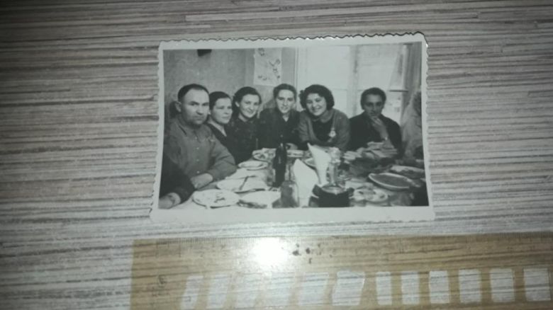 Фотокарточка Советский быт. Застолье. 1950-е - фото фото фото 0