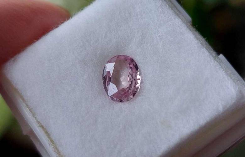 Сапфир 0.85 CT.  7.1 x 5.2 x 2.5 mm. - фото фото фото 4