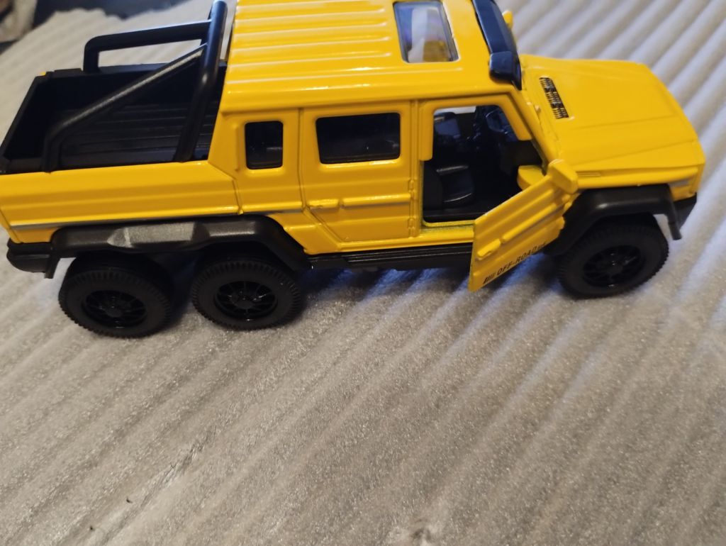 Іграшкова металева машинка, колекційна модель внедорожника Mercedes-Benz G63 AMG 6x6 ,  розмір 1/32 - фото фото фото 6