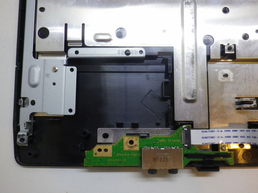Б/У Топкейс на Fujitsu LIFEBOOK E782 - фото фото фото 4
