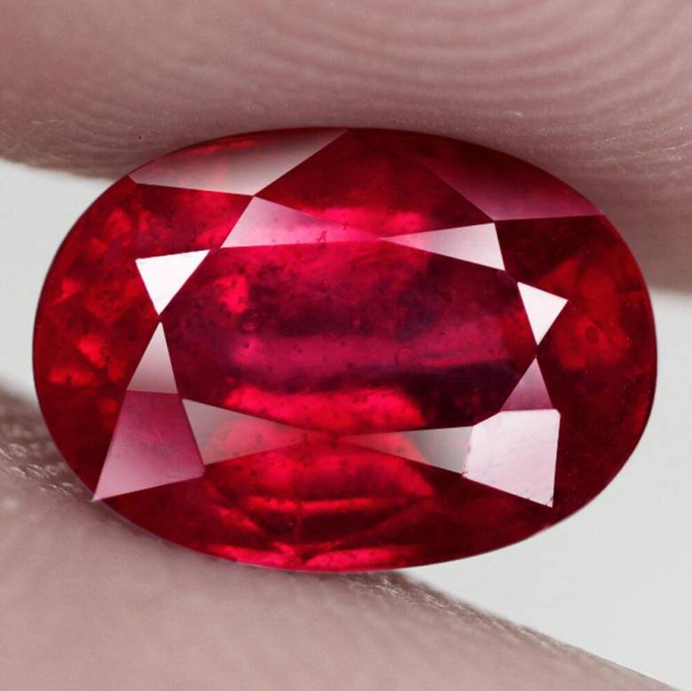 Рубин 3.77 Ct. 9.9 x 7.1 x 5.4 mm - фото фото фото 0