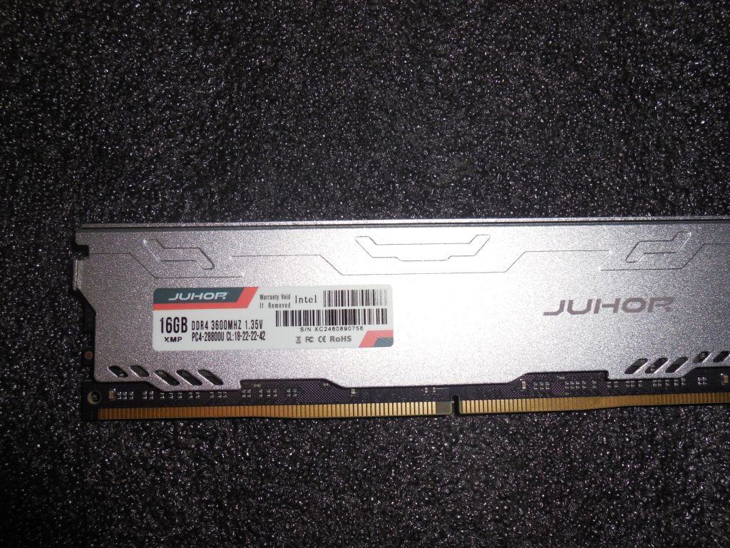 JUHOR 16Gb DDR4 3600MHz Silber б/в - фото фото фото 1