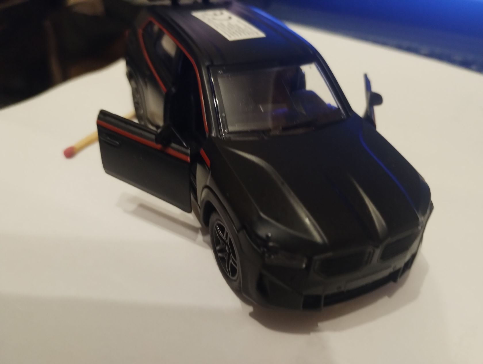 Іграшкова металева машинка, колекційна модель автомобиля BMW XM,  розмір 1/36 - фото фото фото 10