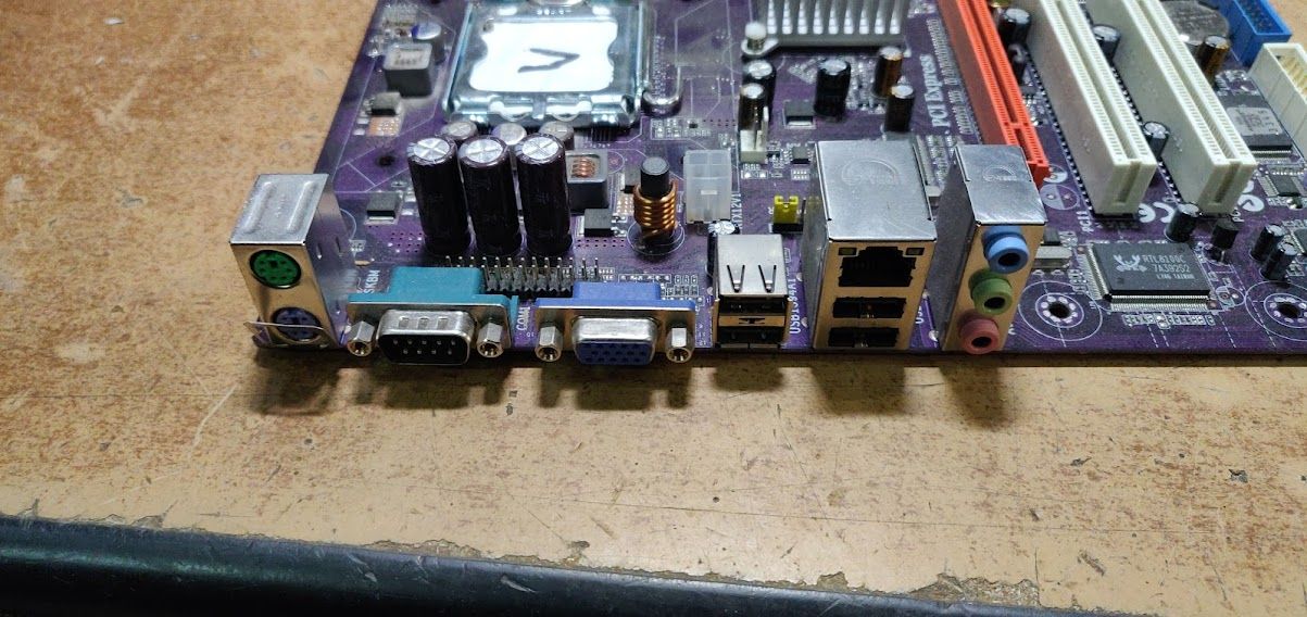 Мат. плата EliteGroup 945GCT-M2/1333 rev1.0 LGA775 i945GC PCI-E+SVGA+LAN SATA MicroATX 2DDR2 №211511 - фото фото фото 2