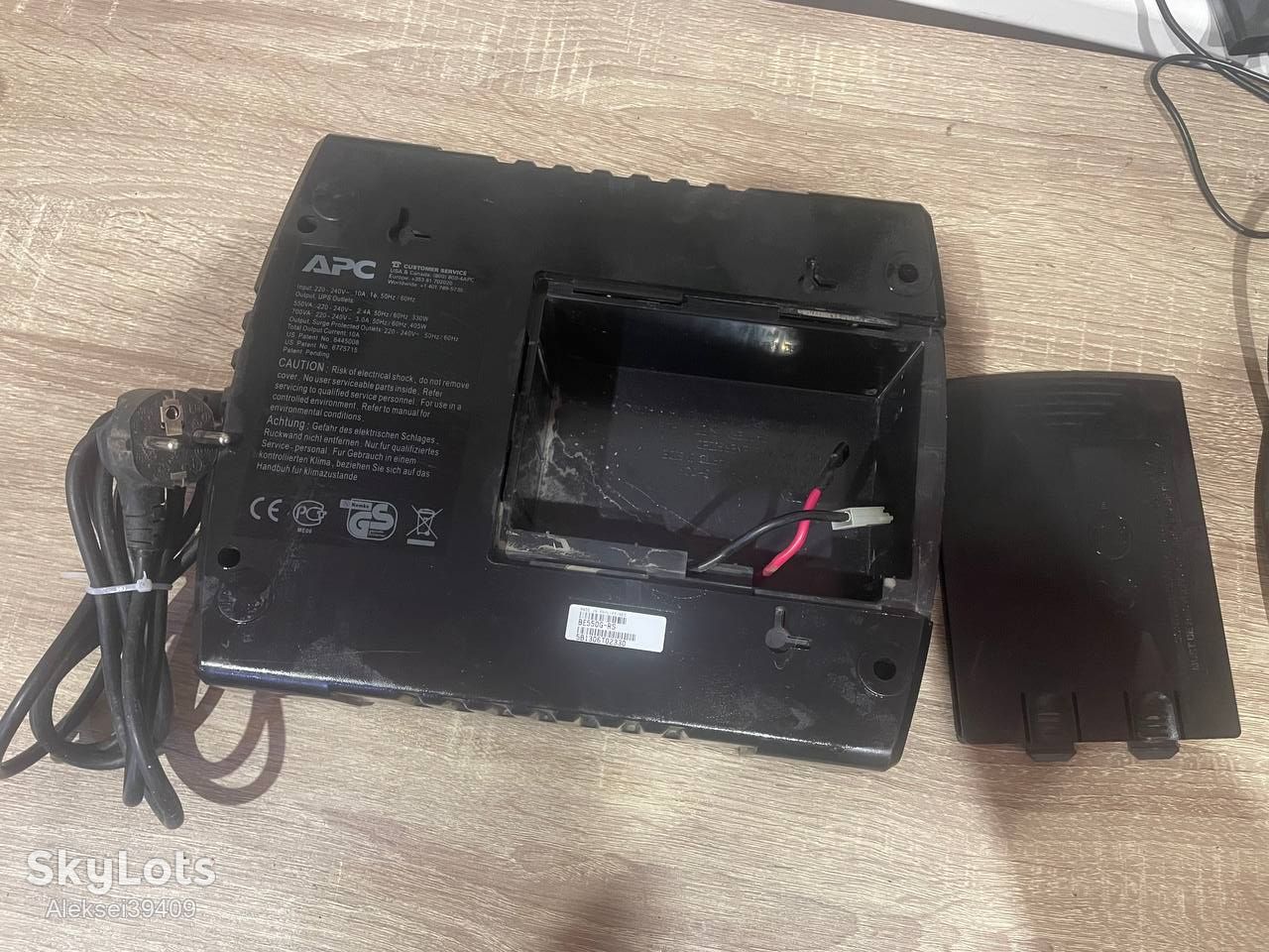 Джерело безперебійного живлення  (ИБП) APC Back-UPS ES 550VA / 330W  (BE550G-RS) - фото фото фото 6