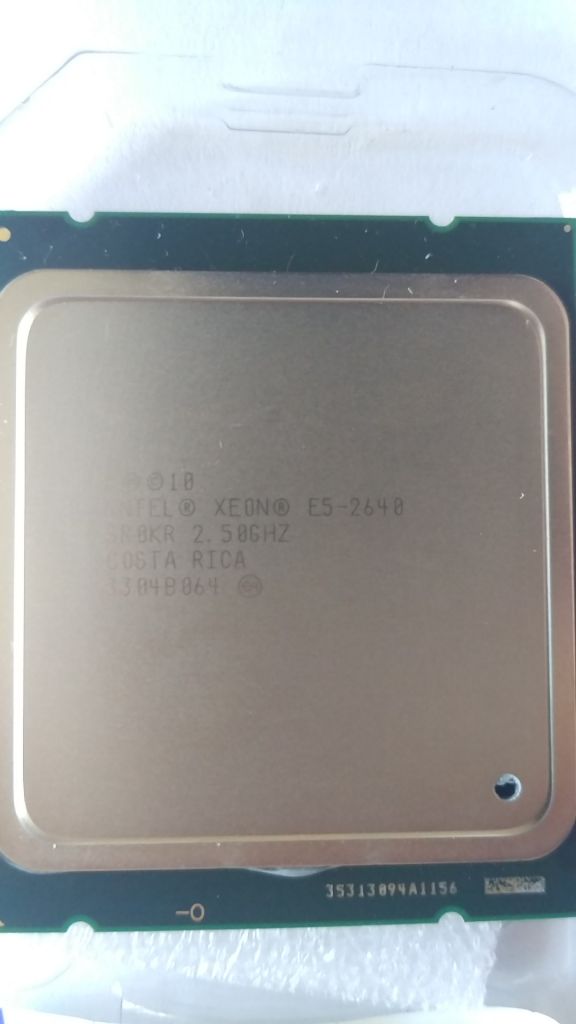 Процесор Intel Xeon E5-2640 2.50 GHz - фото фото фото 1