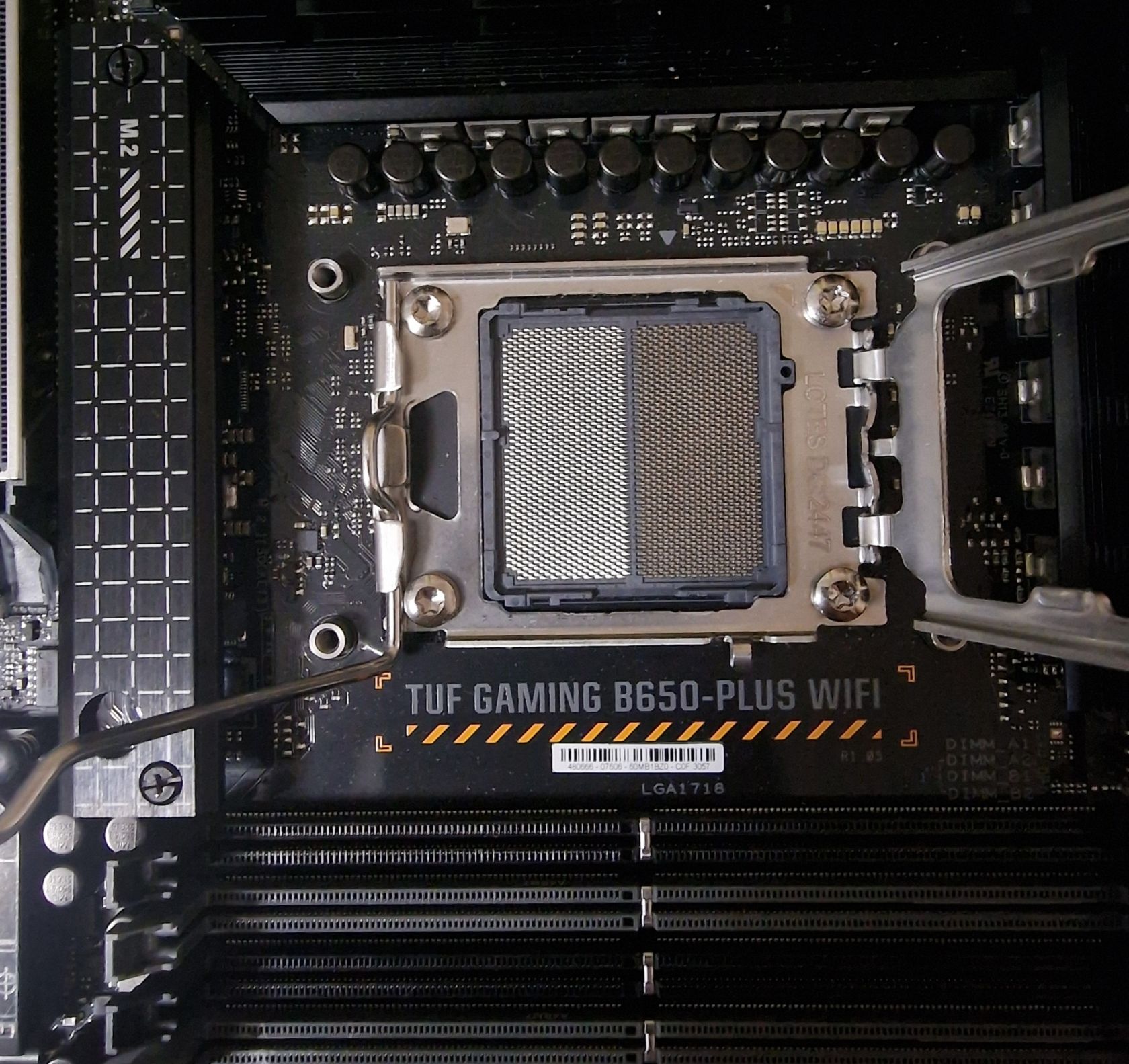 Мать AM5, ASUS TUF GAMING B650-PLUS WIFI . Amd B650 - фото фото фото 3