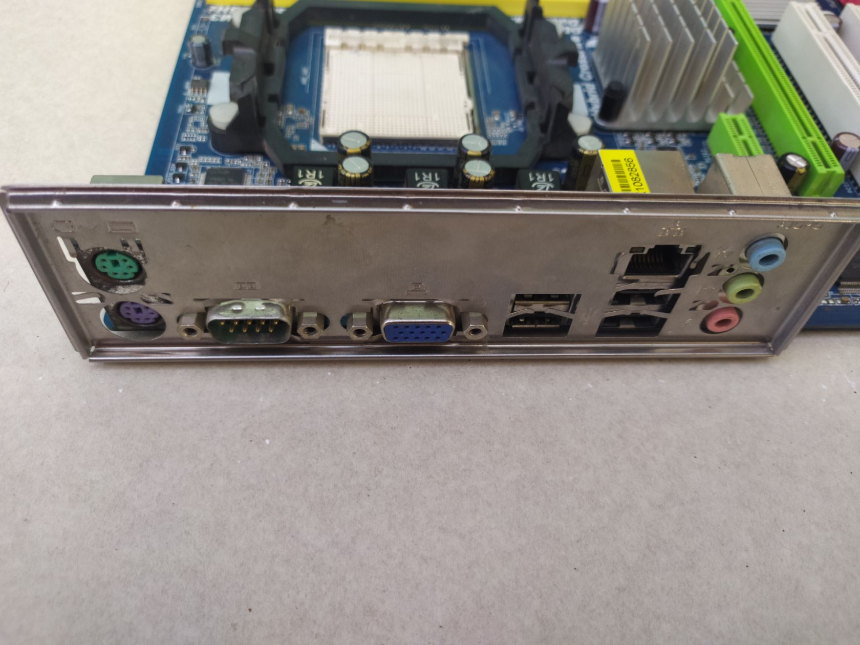 Материнська плата AsRock A780ML-S  (sAM2+, DDR2) опис - фото фото фото 2