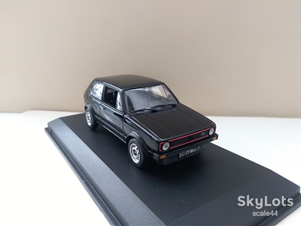 VW Golf GTI.Norev.1/43 - фото фото фото 2