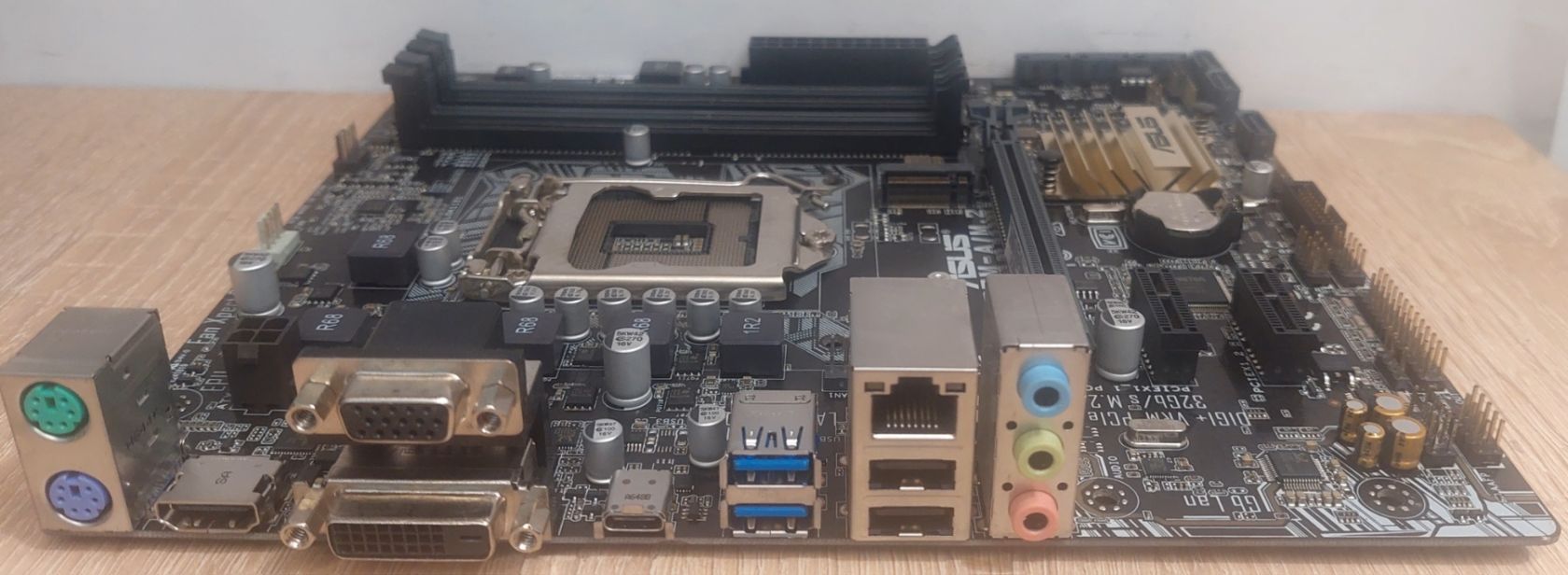 Б/В Материнська плата Asus B150M-A/M.2  Socket 1151/MicroATX/4 x DDR4 - фото фото фото 1