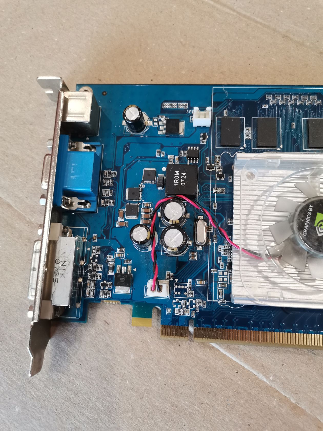 Видеокарта NVIDIA GeForce 8500 GT 256mb PCI-Express 1.0 x16 - фото фото фото 4