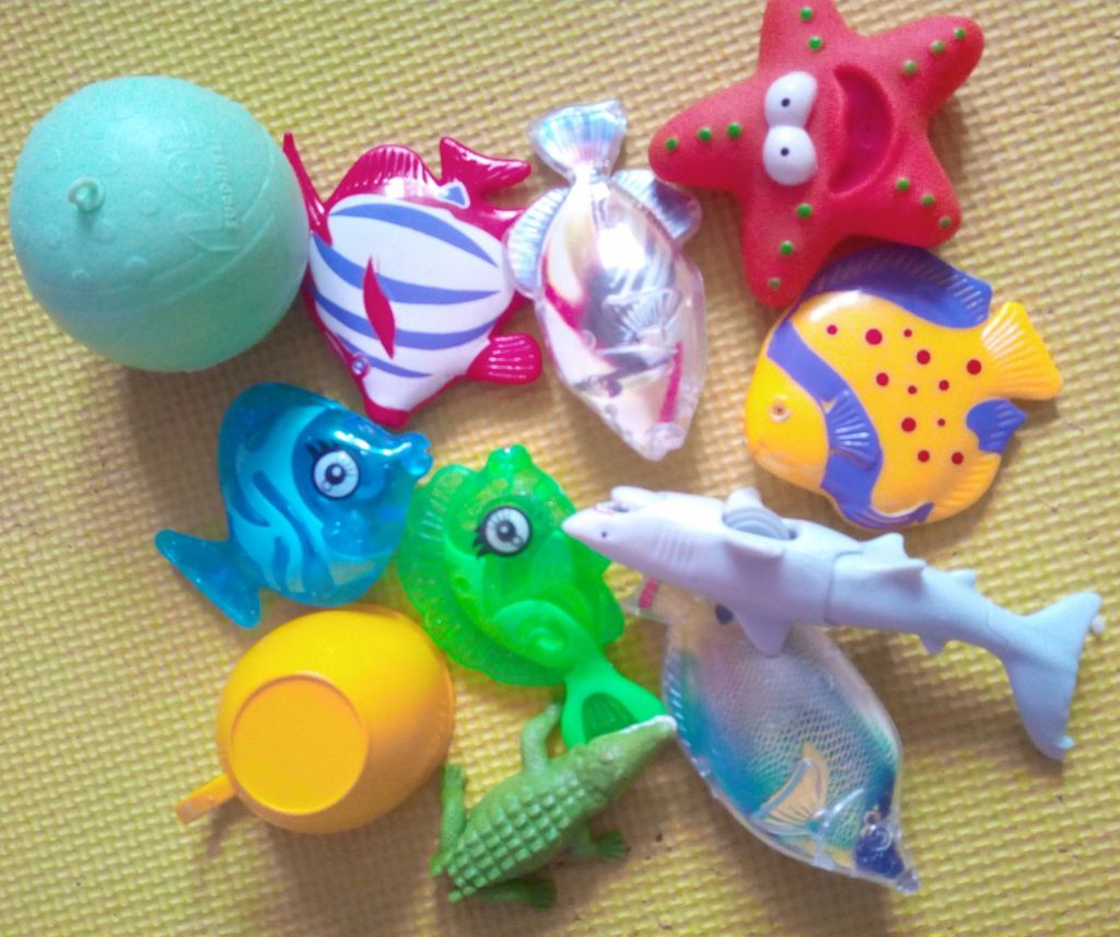мегалот игрушки для воды , ванная речка море - рыбки мега лот - фото фото фото 0