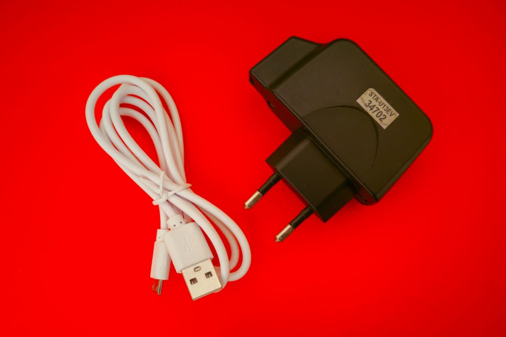 Зарядное Оригинал LG STA-U13EV 5V 1A Зарядка - фото фото фото 1