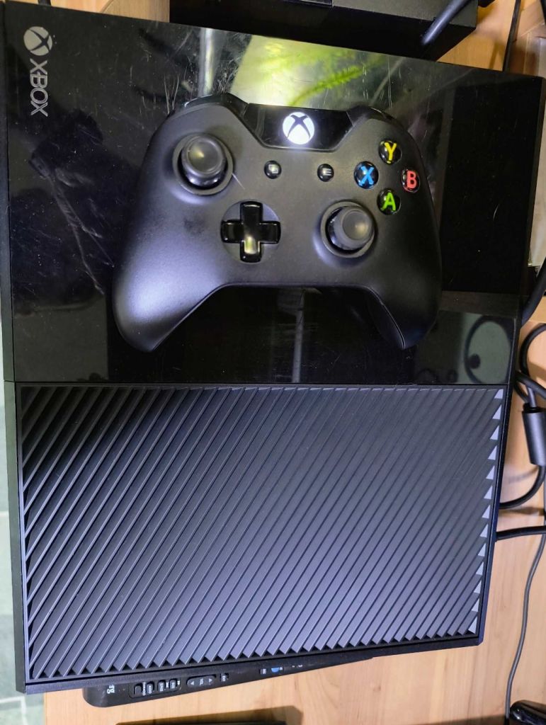 Xbox One 512 GB - фото фото фото 1