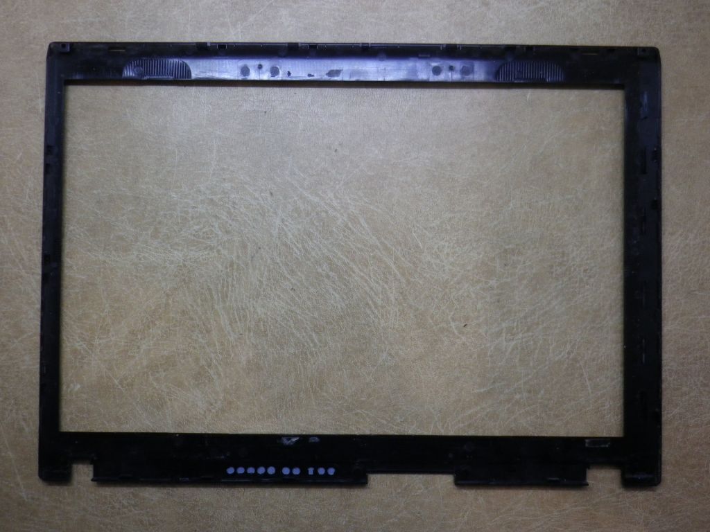 Б/У Рамка кришки матриці для Lenovo ThinkPad T400 - фото фото фото 1