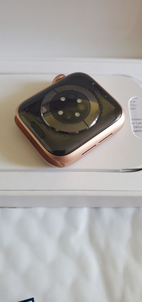 Apple Watch Series 6 40mm Gold, iCloud Locked - фото фото фото 3