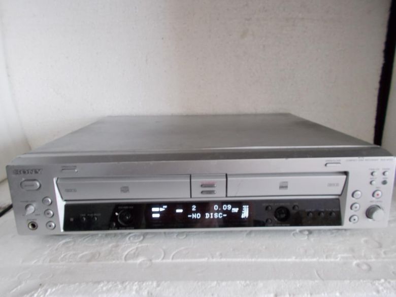 SONY RCD-W100 COMPACT DISC RECORDER  CD - фото фото фото 0