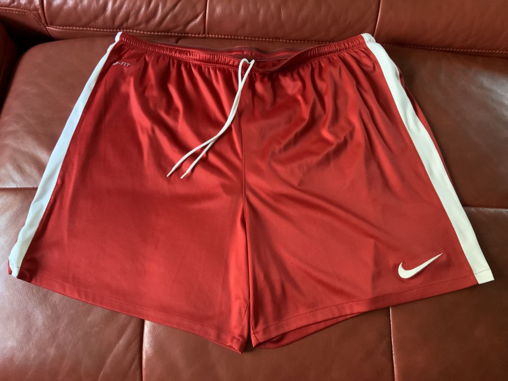 Спортивные шорты Nike, р.XL - фото фото фото 0