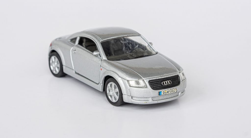 1:35 AUDI TT 8N 1998-2006 silver, WELLY #9740 - фото фото фото 6