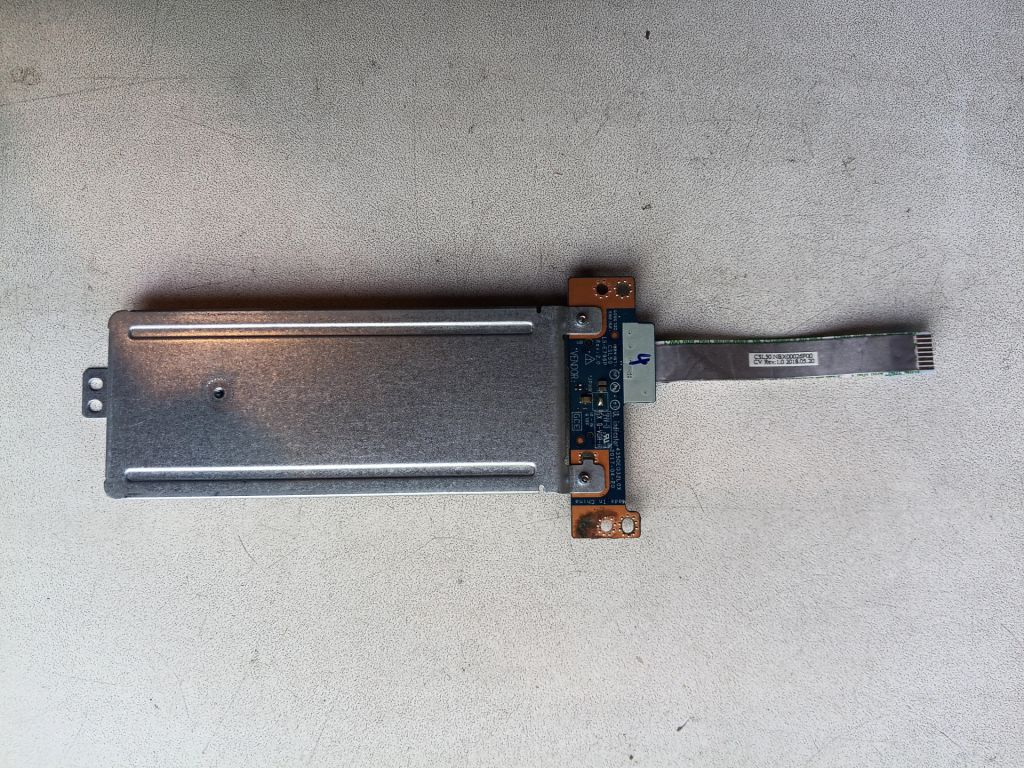 Б/У Роз'єм для SSD M.2 з кріпленням ноутбука HP 250 G6 - фото фото фото 1