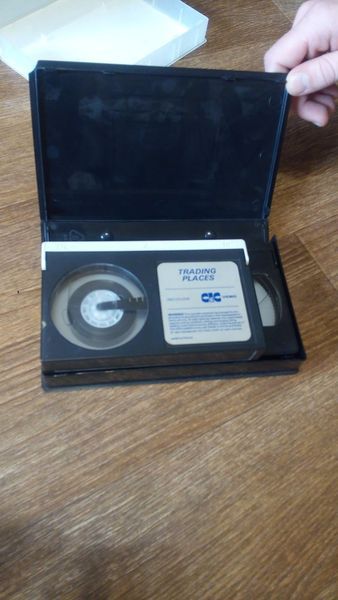Trading Places. оригинальная BETACAM кассета - фото фото фото 1