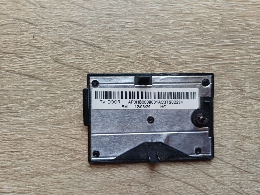 Сервисные крышки ноутбука Lenovo IdeaPad Y570 - фото фото фото 4