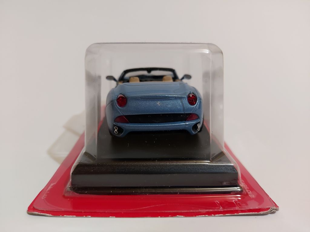 Altaya 1:43 Ferrari California  (2008) - фото фото фото 3