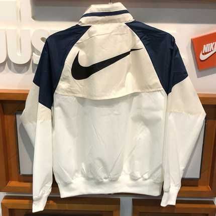 Вітрівка Nike Wind Runner Colorblock hooded Jacket CN8771-133 - фото фото фото 2