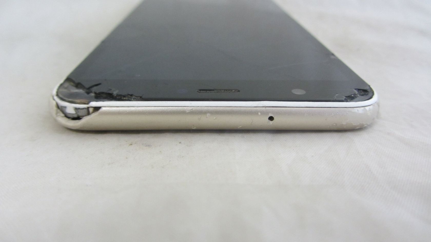 Huawei P Smart 32GB  (Fig-LX1) Gold - фото фото фото 2