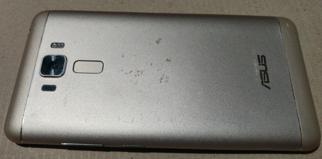 Asus ZenFone 3 Laser ZC551KL кришка і інші запчастини - фото фото фото 0