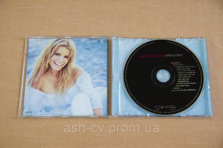 Музичний диск CD. Jessica Simpson - Sweet Kisses (диск irresistible) - фото фото фото 2