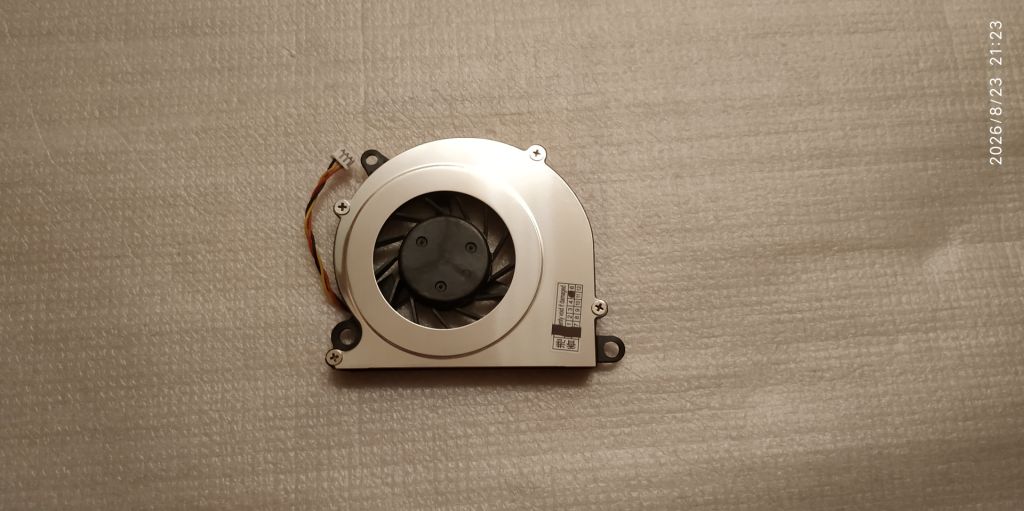 Новий вентилятор до MSI U90, U100, U120   (3 pin) - фото фото фото 0