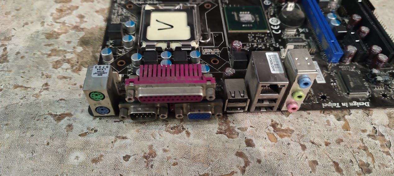 Мат. плата MSI G41M-P33 Combo LGA775 G41 PCI-E LAN SATA MicroATX 2DDR2+2DDR3 № 242203113 - фото фото фото 1