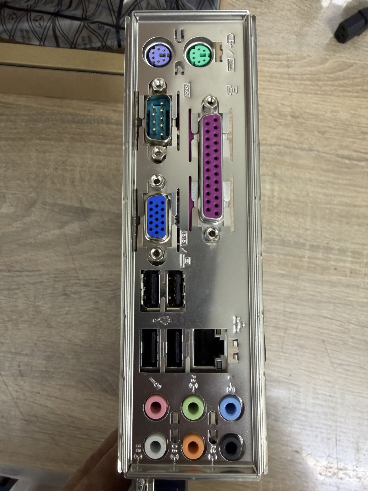 Материнська плата MSI GF615M-P33     (AM3, GF7025, PCI-Ex16) - робоча - фото фото фото 1