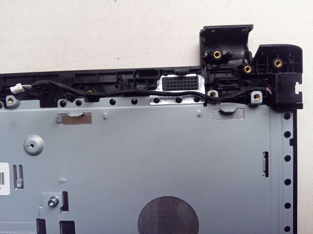 Б/У Топкейс на Toshiba dynaBook B35/Y - фото фото фото 3