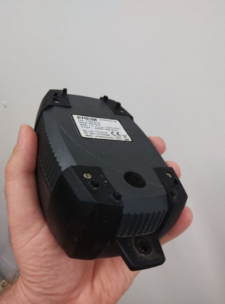 Акваріумний компресор EHEIM air pump 400  (Німеччина, тихий, 2 виходи) - фото фото фото 4