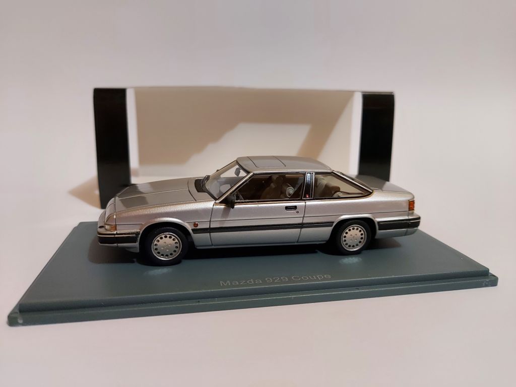 NEO 1:43 Mazda 929 Coupe  (1985) silver - фото фото фото 1