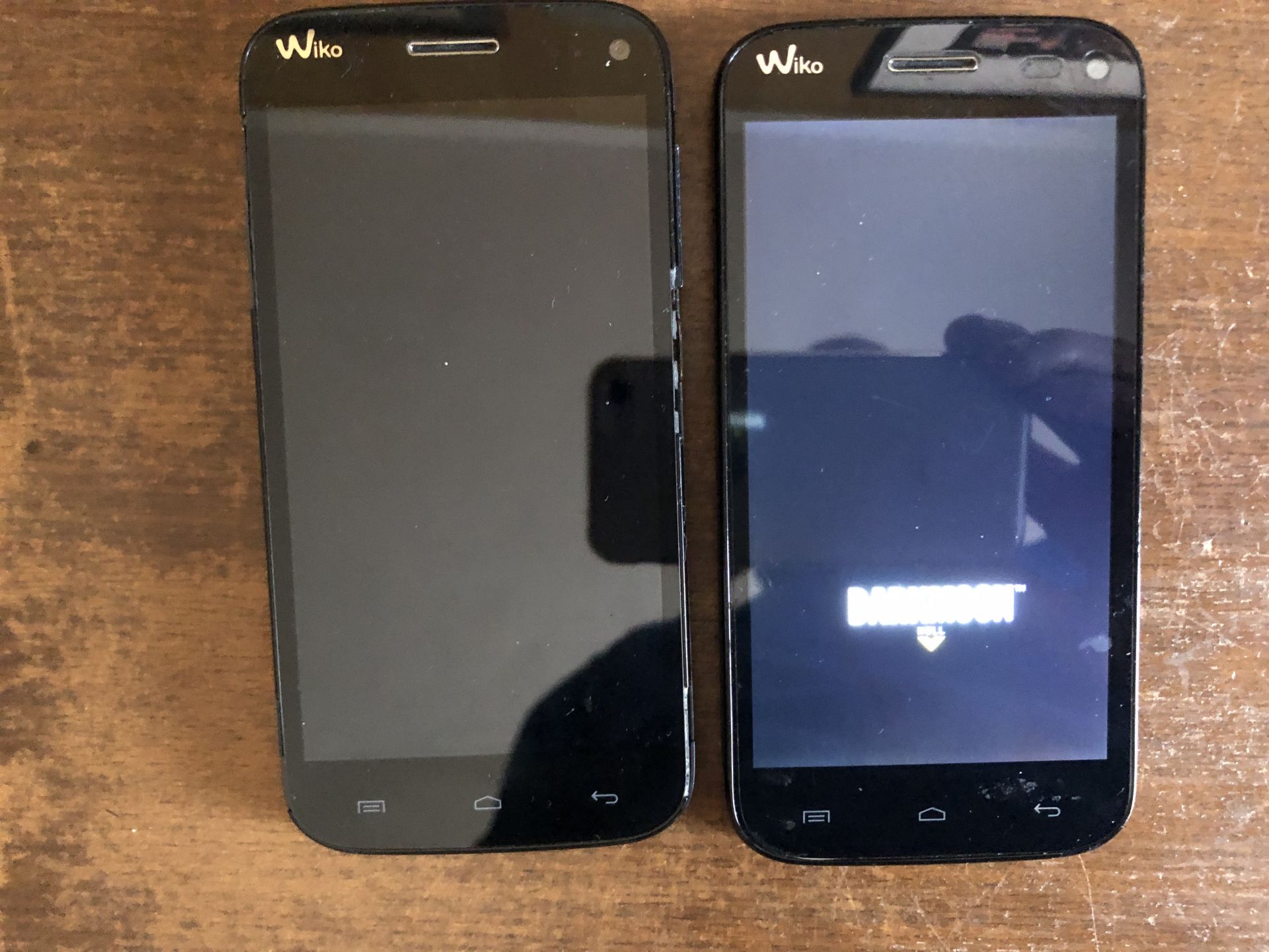смартфони  Wiko Darkmoon 2 шт неробочі - фото фото фото 1